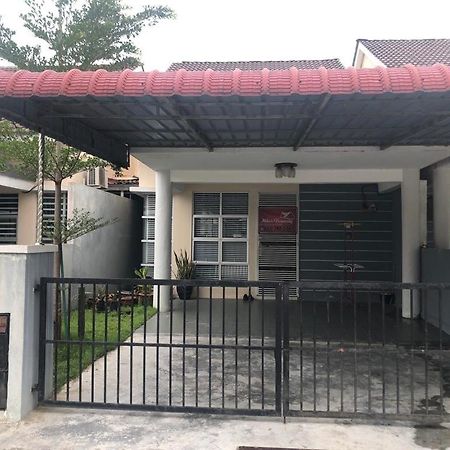Miker Homestay Seri Iskandar Bagian luar foto