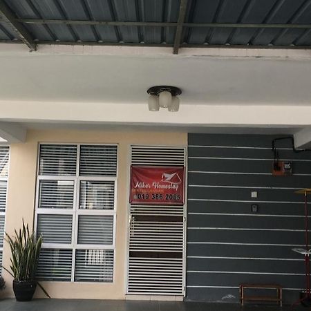 Miker Homestay Seri Iskandar Bagian luar foto