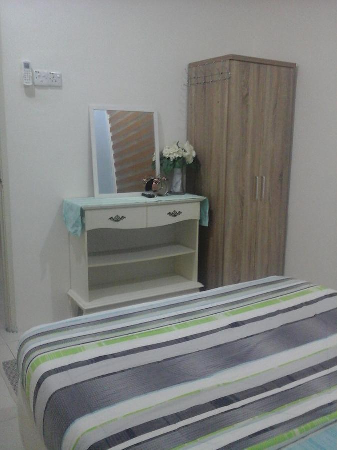Miker Homestay Seri Iskandar Bagian luar foto